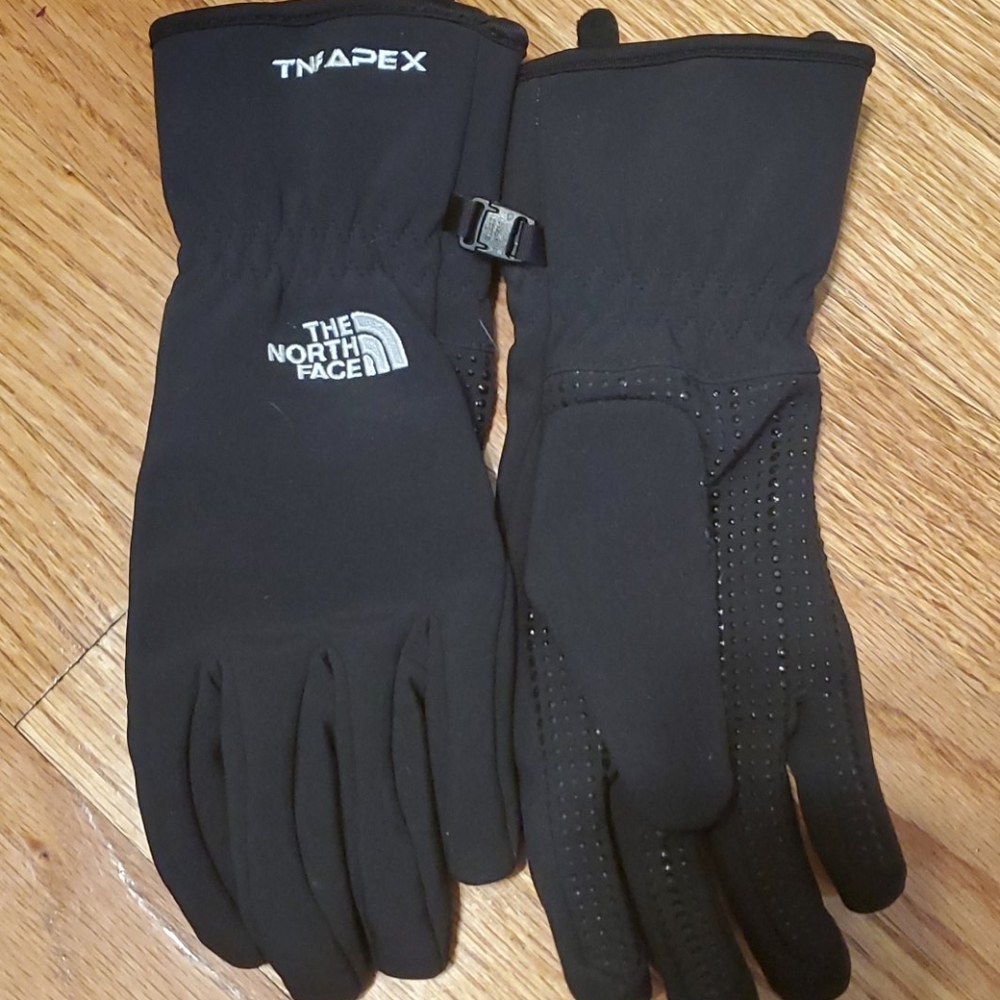 Black North Face Gloves